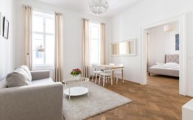 Heymi Apartments In City Center